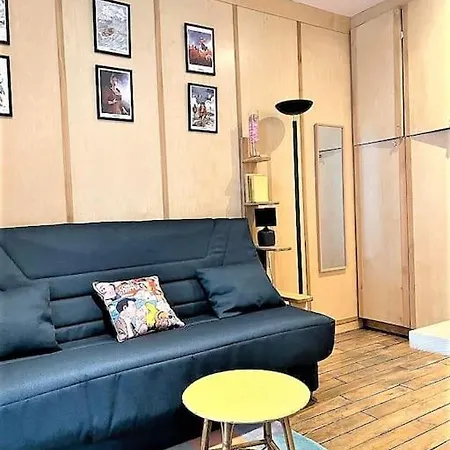 - Pigalle/abbesses Id 351